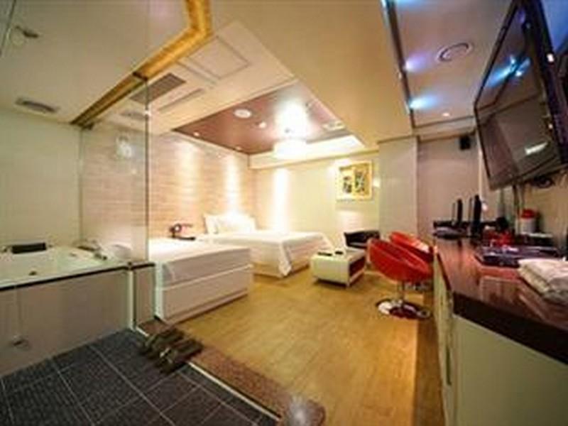 Louis Hotel Seongnam Buitenkant foto
